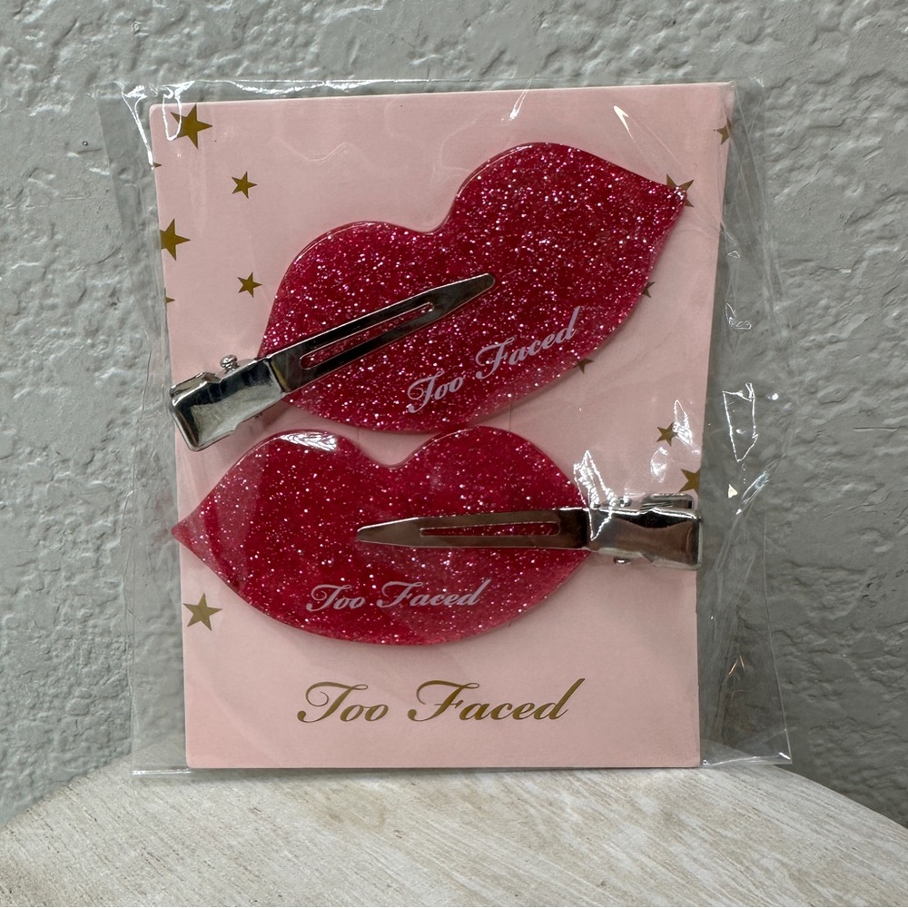 $6 🌙 Too‎ Faced Creaslesw Hair Clips (2 ct) NEW